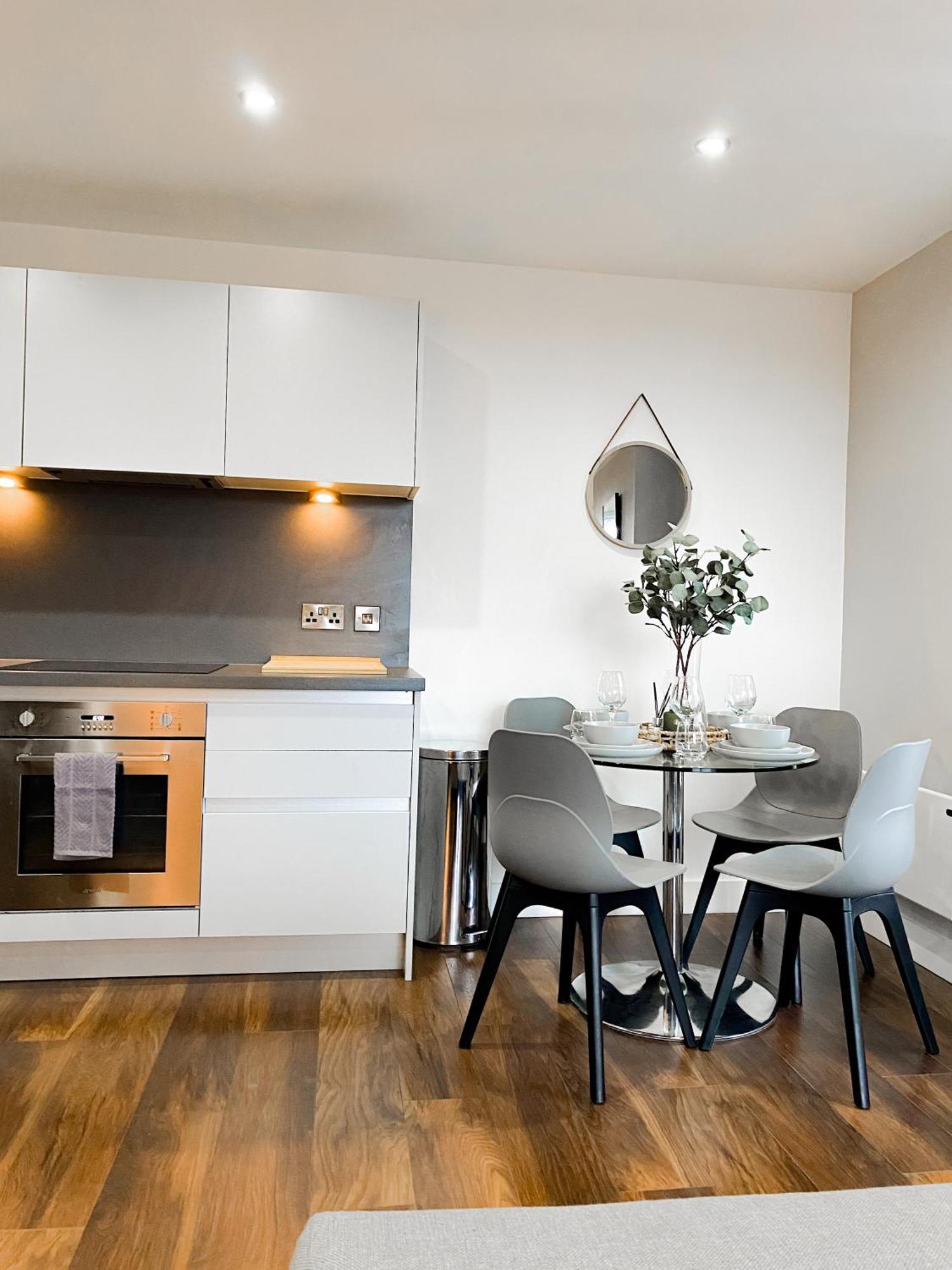 The Panda - Modern 2 Bedroom Apt In Manchester City Centre Ngoại thất bức ảnh