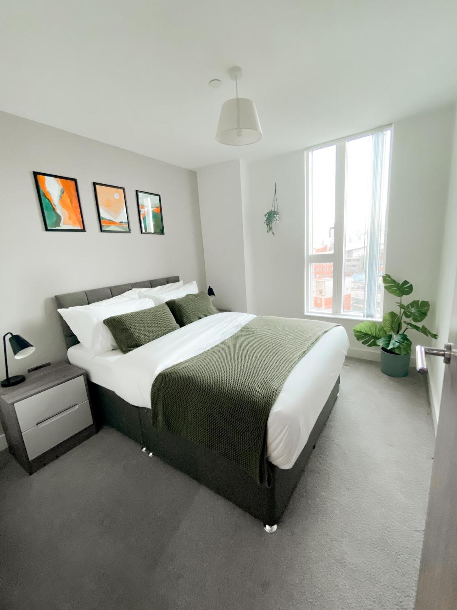 The Panda - Modern 2 Bedroom Apt In Manchester City Centre Ngoại thất bức ảnh